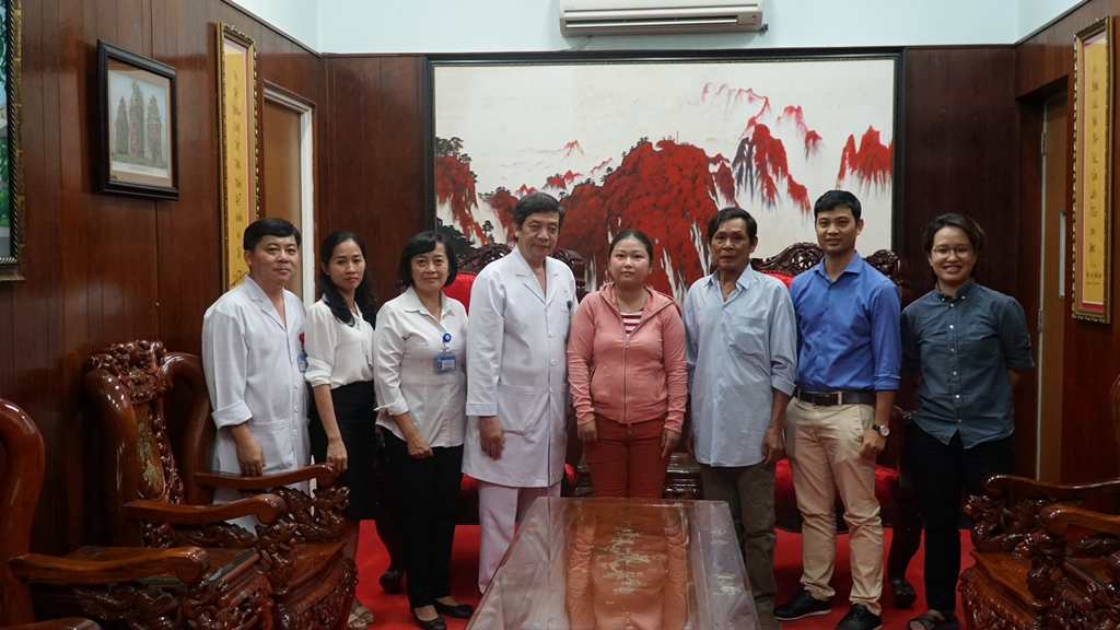 Hai bệnh nhân nghèo được cứu chữa nhờ Give Việt Nam